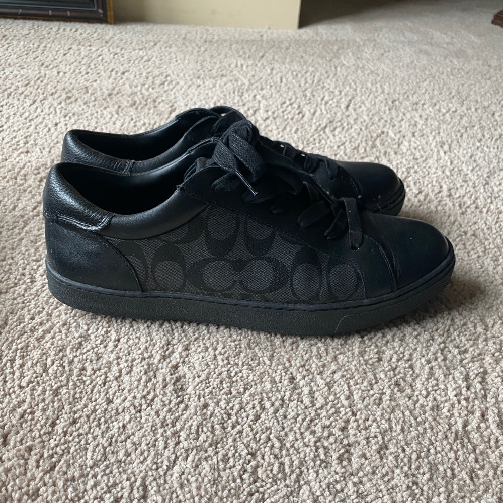 Stunning black coach shoes!